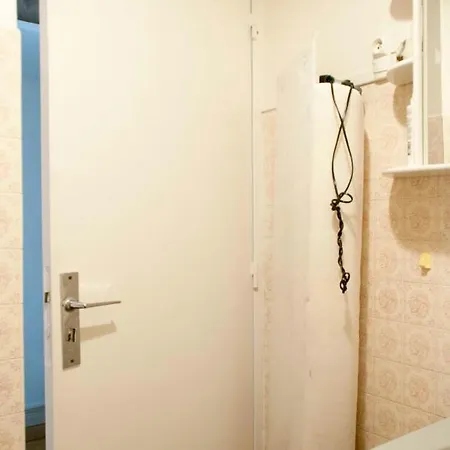 Apartment Bright Studio Near Bastille *